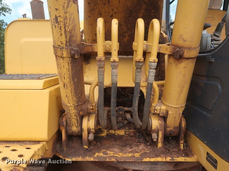 image for item HJ9330 2005 John Deere 160C LC  excavator