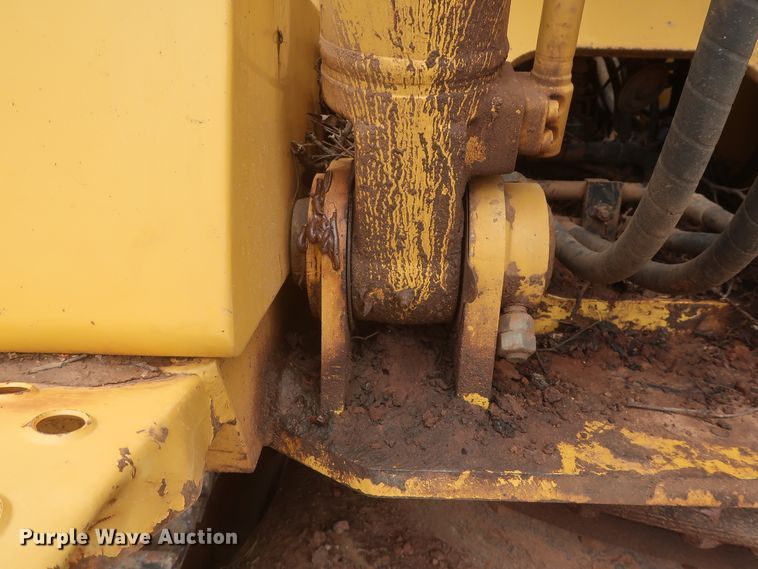 image for item HJ9330 2005 John Deere 160C LC  excavator