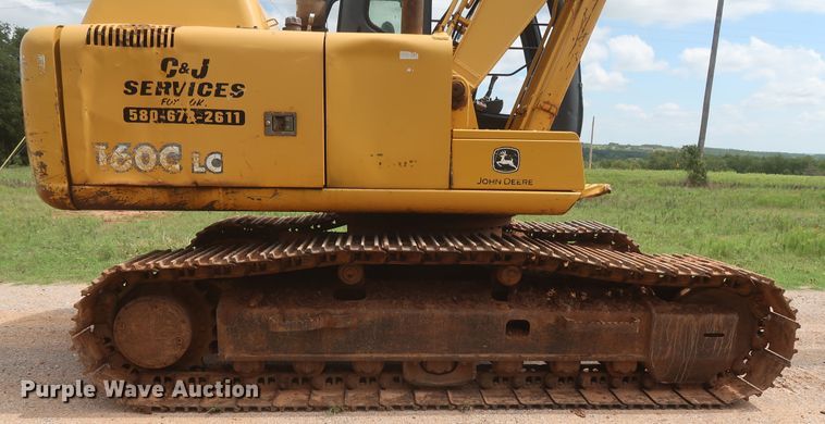 image for item HJ9330 2005 John Deere 160C LC  excavator