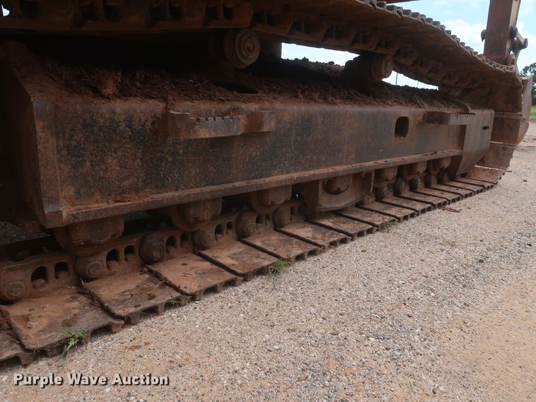 image for item HJ9330 2005 John Deere 160C LC  excavator