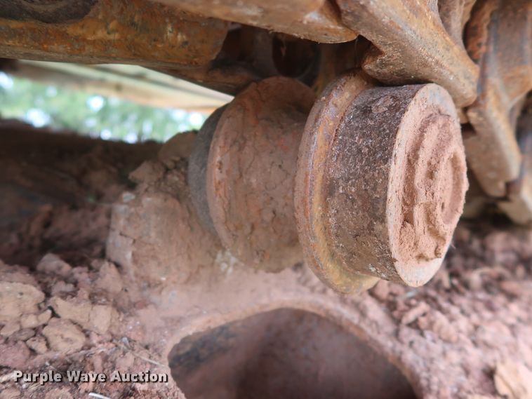 image for item HJ9330 2005 John Deere 160C LC  excavator