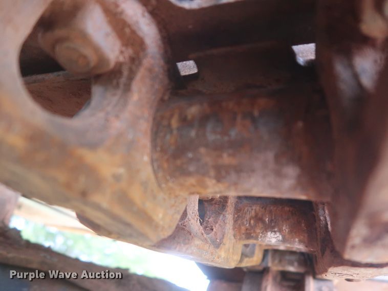 image for item HJ9330 2005 John Deere 160C LC  excavator