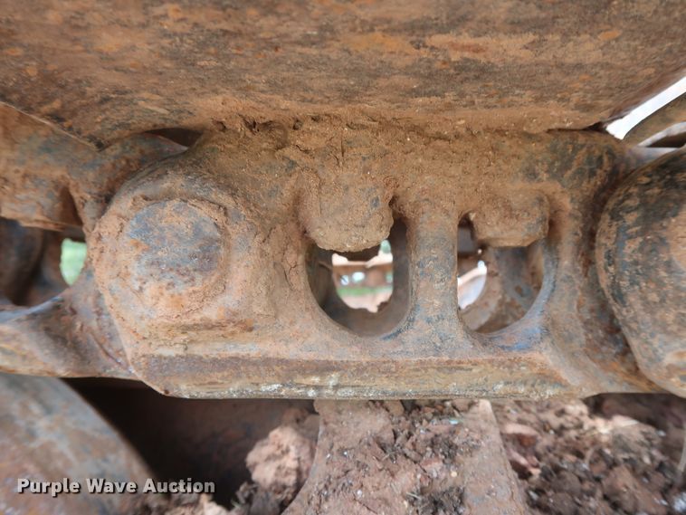 image for item HJ9330 2005 John Deere 160C LC  excavator