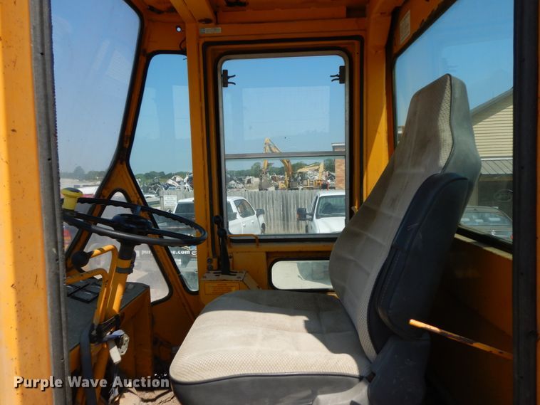 image for item HJ9544 Clark 35GMC  wheel loader