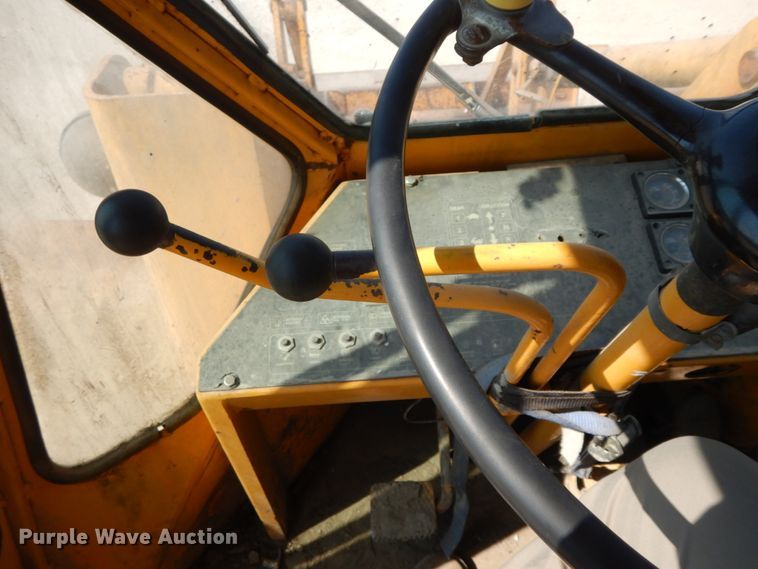 image for item HJ9544 Clark 35GMC  wheel loader