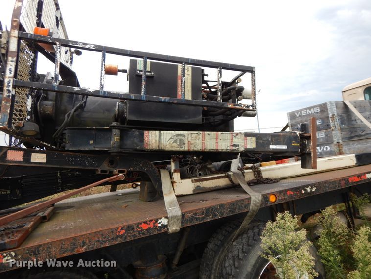 image for item HJ9582 2003 IMT 1600 Series 2 crane