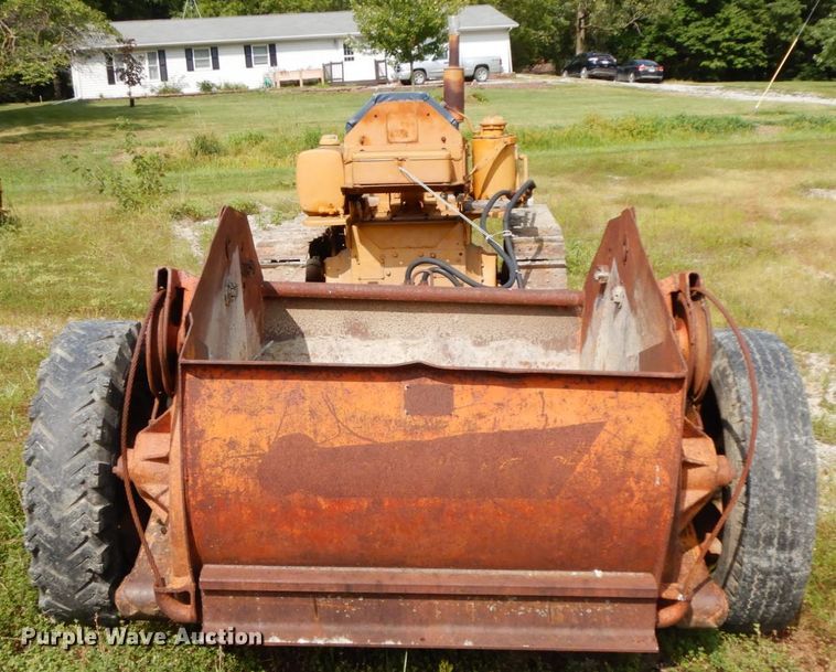 image for item HJ9591 Caterpillar D4  crawler tractor