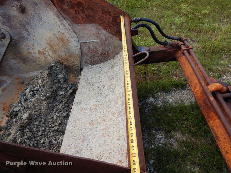 image for item HJ9591 Caterpillar D4  crawler tractor