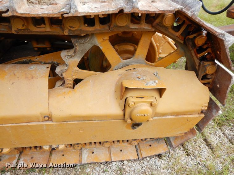 image for item HJ9591 Caterpillar D4  crawler tractor