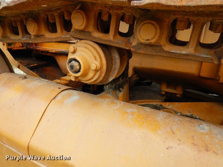 image for item HJ9591 Caterpillar D4  crawler tractor