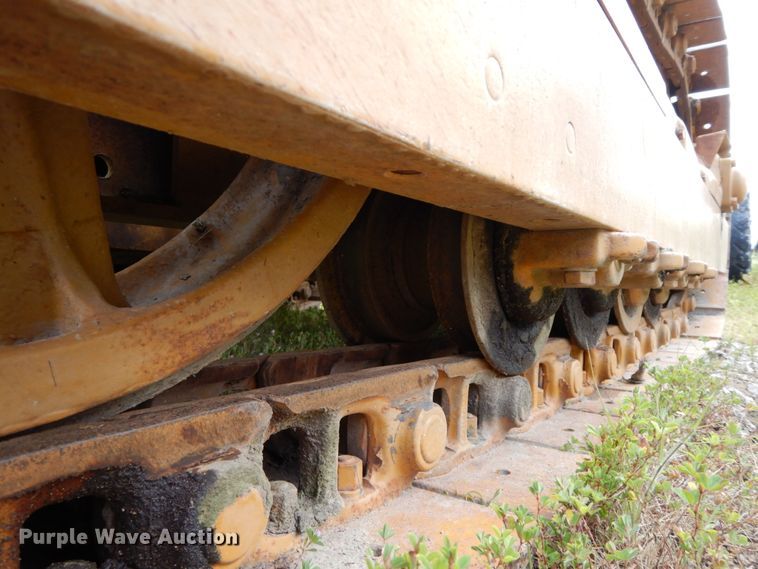 image for item HJ9591 Caterpillar D4  crawler tractor