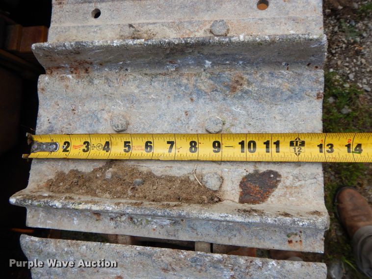 image for item HJ9591 Caterpillar D4  crawler tractor