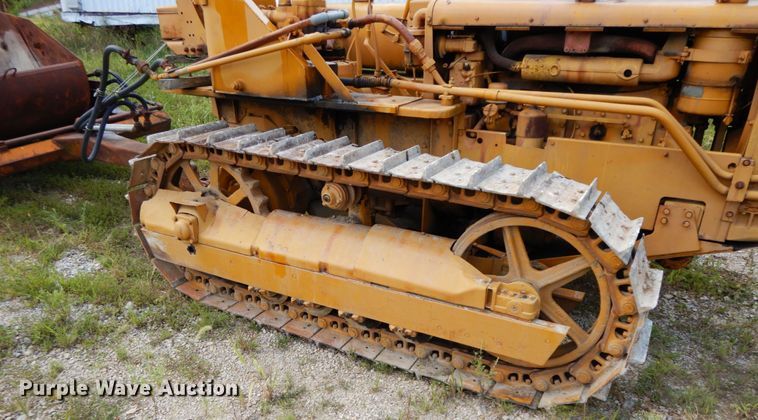 image for item HJ9591 Caterpillar D4  crawler tractor