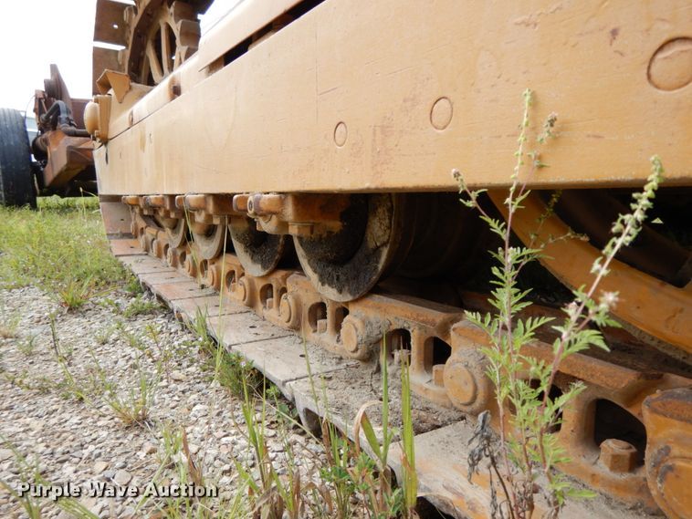 image for item HJ9591 Caterpillar D4  crawler tractor