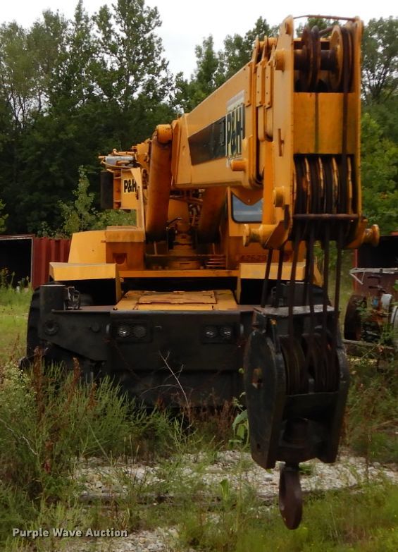 image for item HJ9592 P & H   crane