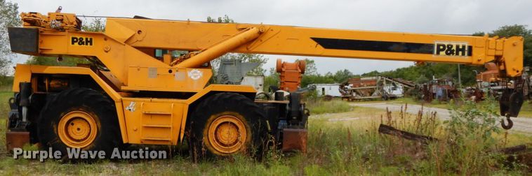 image for item HJ9592 P & H   crane