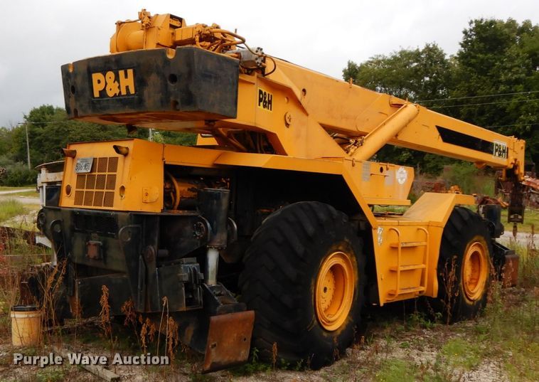 image for item HJ9592 P & H   crane