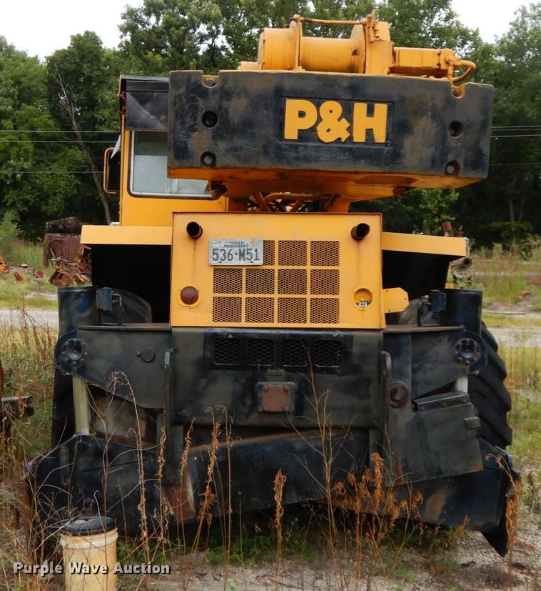 image for item HJ9592 P & H   crane