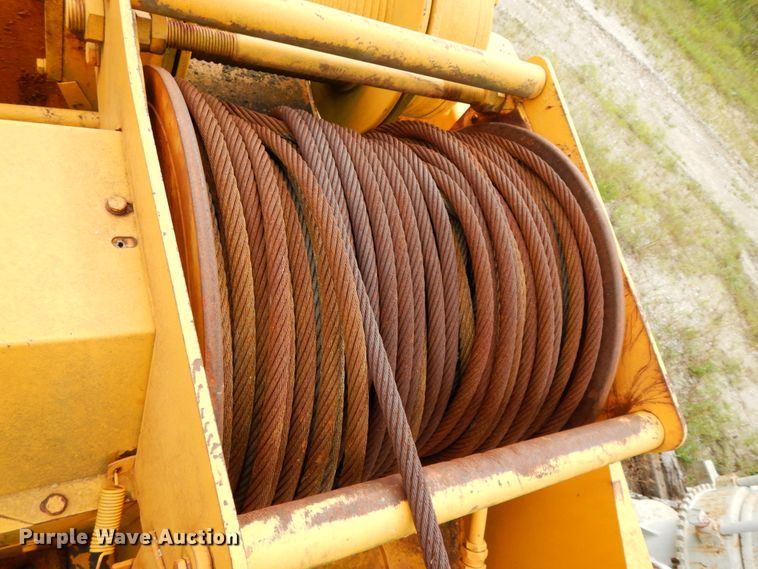 image for item HJ9592 P & H   crane