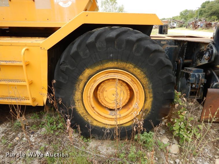 image for item HJ9592 P & H   crane