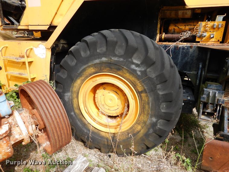 image for item HJ9592 P & H   crane