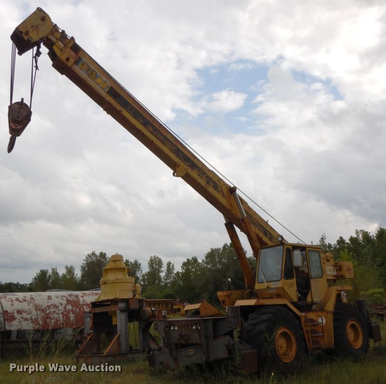 image for item HJ9593 P & H  W350A crane