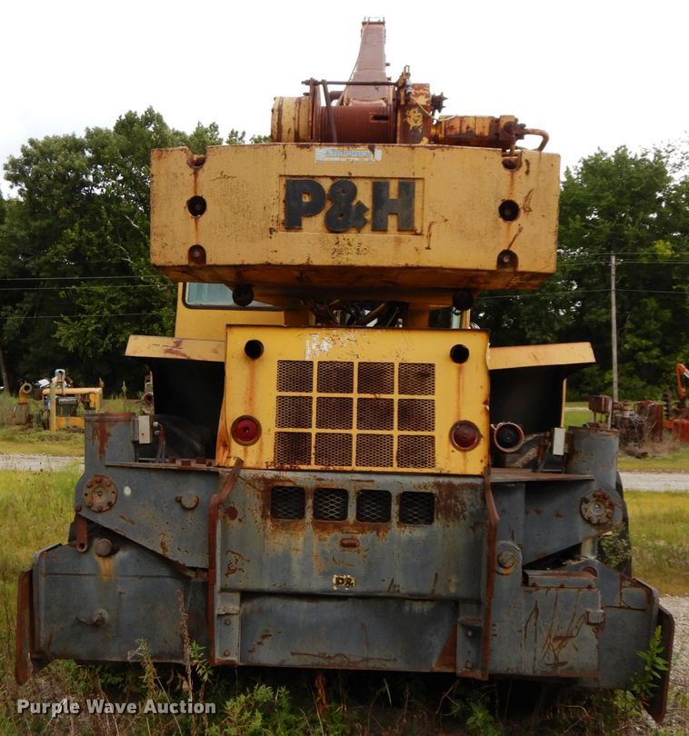 image for item HJ9593 P & H  W350A crane