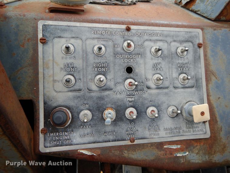 image for item HJ9593 P & H  W350A crane