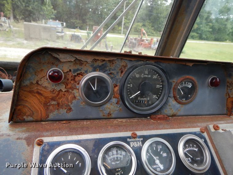 image for item HJ9593 P & H  W350A crane