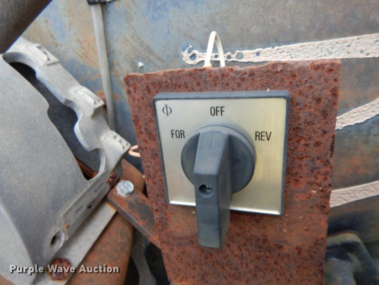 image for item HJ9593 P & H  W350A crane