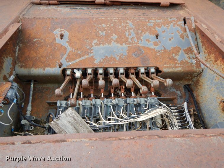 image for item HJ9593 P & H  W350A crane