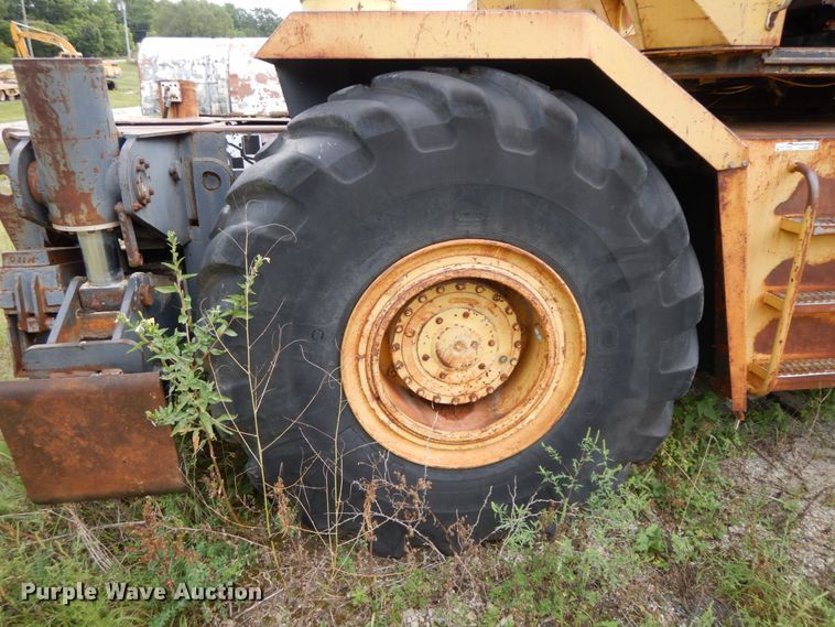 image for item HJ9593 P & H  W350A crane