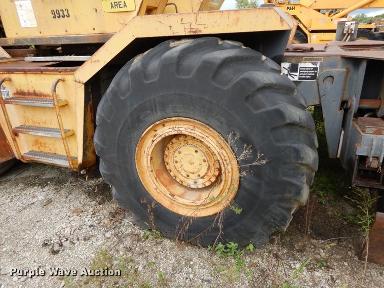 image for item HJ9593 P & H  W350A crane