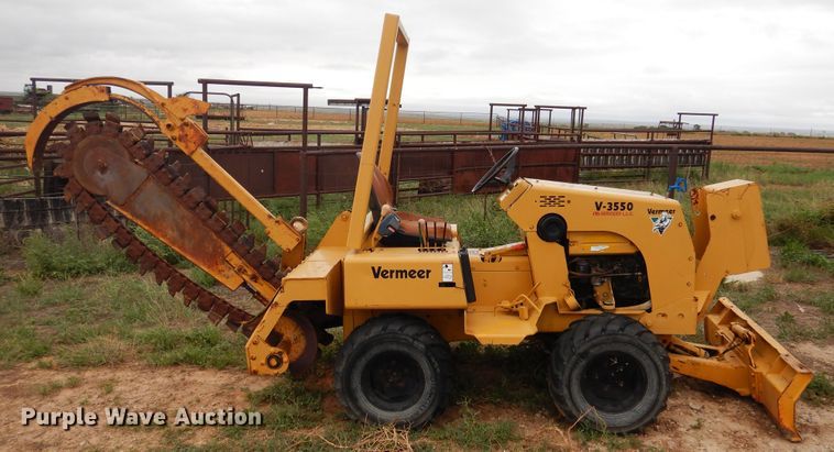 image for item HO9908 Vermeer V3550  trencher