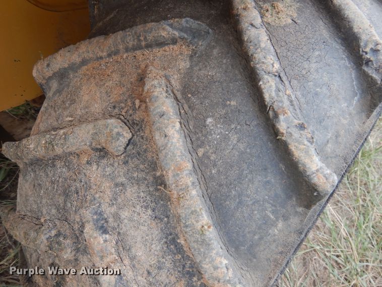 image for item HO9908 Vermeer V3550  trencher