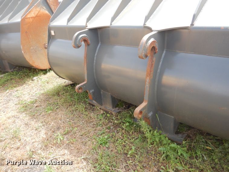 image for item HP9750 JRB WA-380 124"W bucket