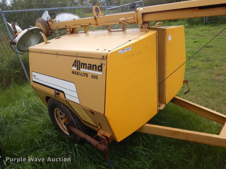 image for item HP9753 Allmand Maxi-Lite 695  light plant