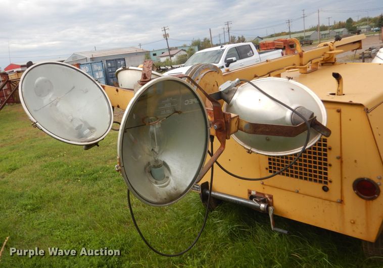 image for item HP9753 Allmand Maxi-Lite 695  light plant