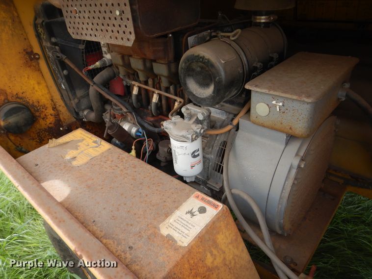 image for item HP9753 Allmand Maxi-Lite 695  light plant