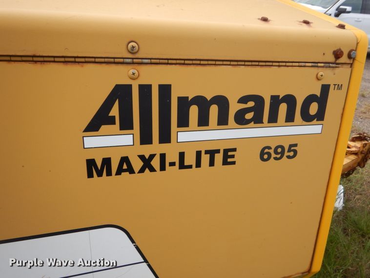 image for item HP9753 Allmand Maxi-Lite 695  light plant