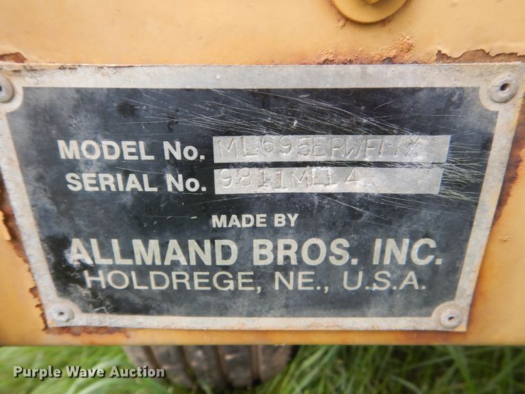 image for item HP9753 Allmand Maxi-Lite 695  light plant