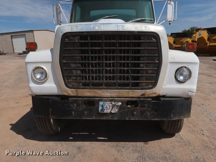 image for item HT9732 1980 Ford 8000  water truck