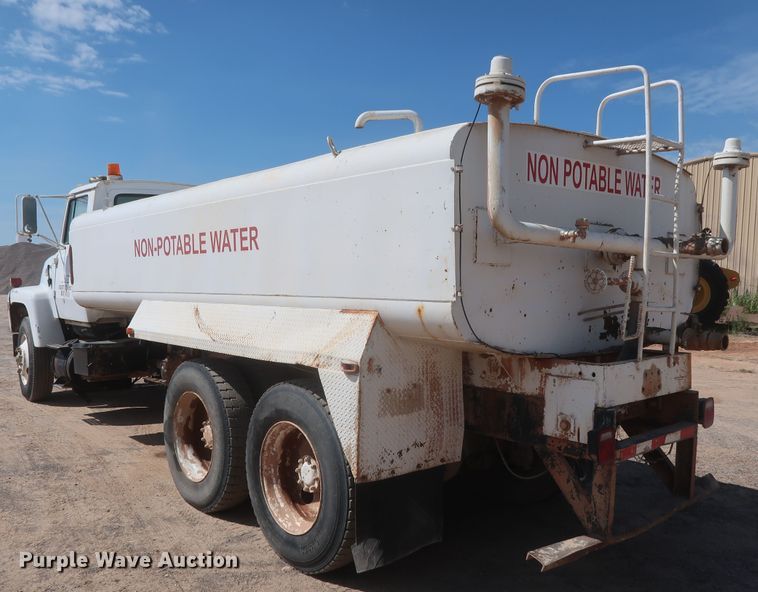 image for item HT9732 1980 Ford 8000  water truck