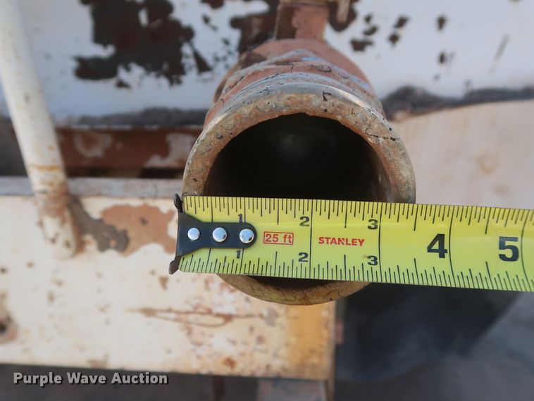 image for item HT9732 1980 Ford 8000  water truck