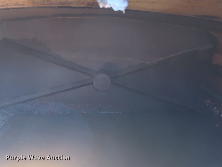 image for item HT9732 1980 Ford 8000  water truck