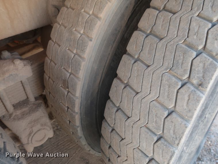 image for item HT9732 1980 Ford 8000  water truck