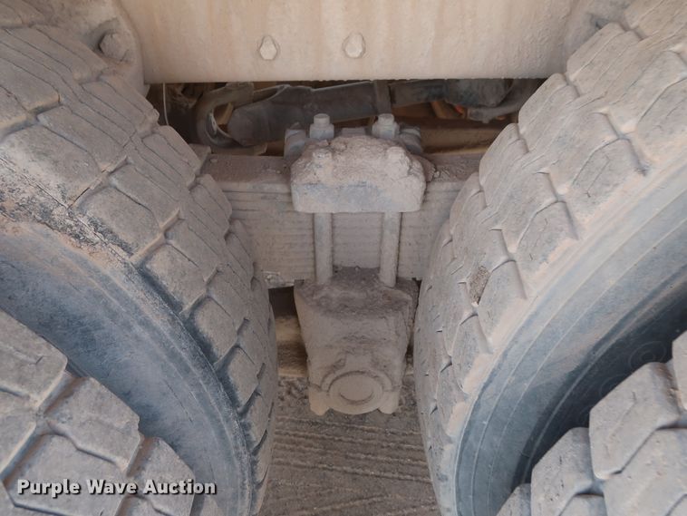 image for item HT9732 1980 Ford 8000  water truck