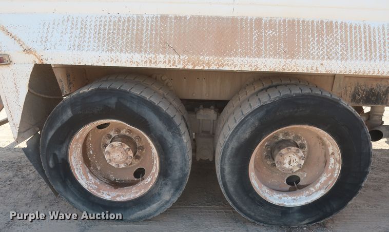 image for item HT9732 1980 Ford 8000  water truck