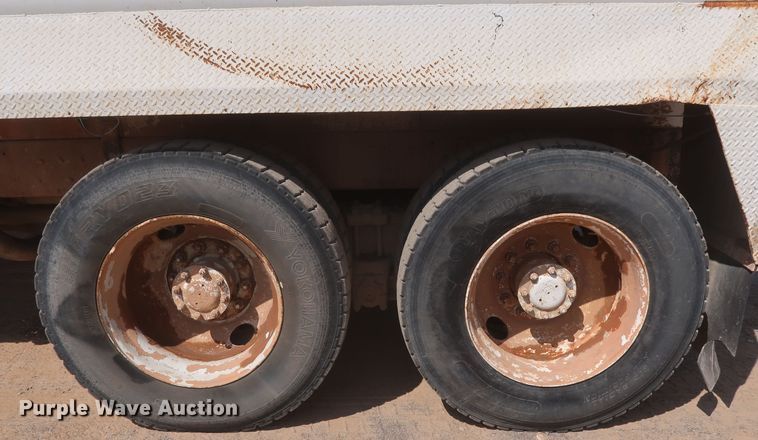 image for item HT9732 1980 Ford 8000  water truck