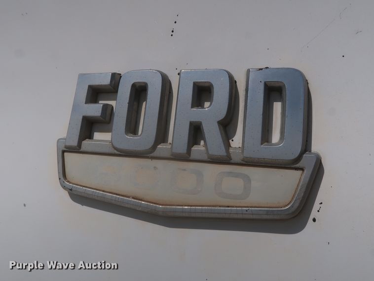 image for item HT9732 1980 Ford 8000  water truck